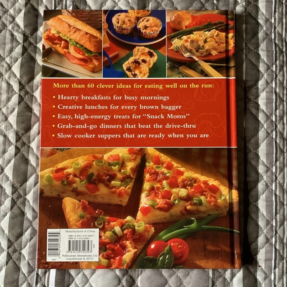 Meals on the Go Cookbook- Red Hard Cover EUC